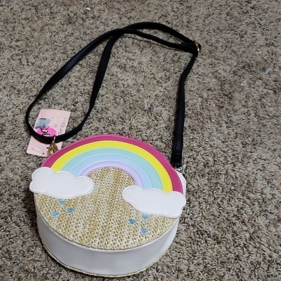 Nwt rainbow betsey Johnson round bag. - Picture 2 of 7